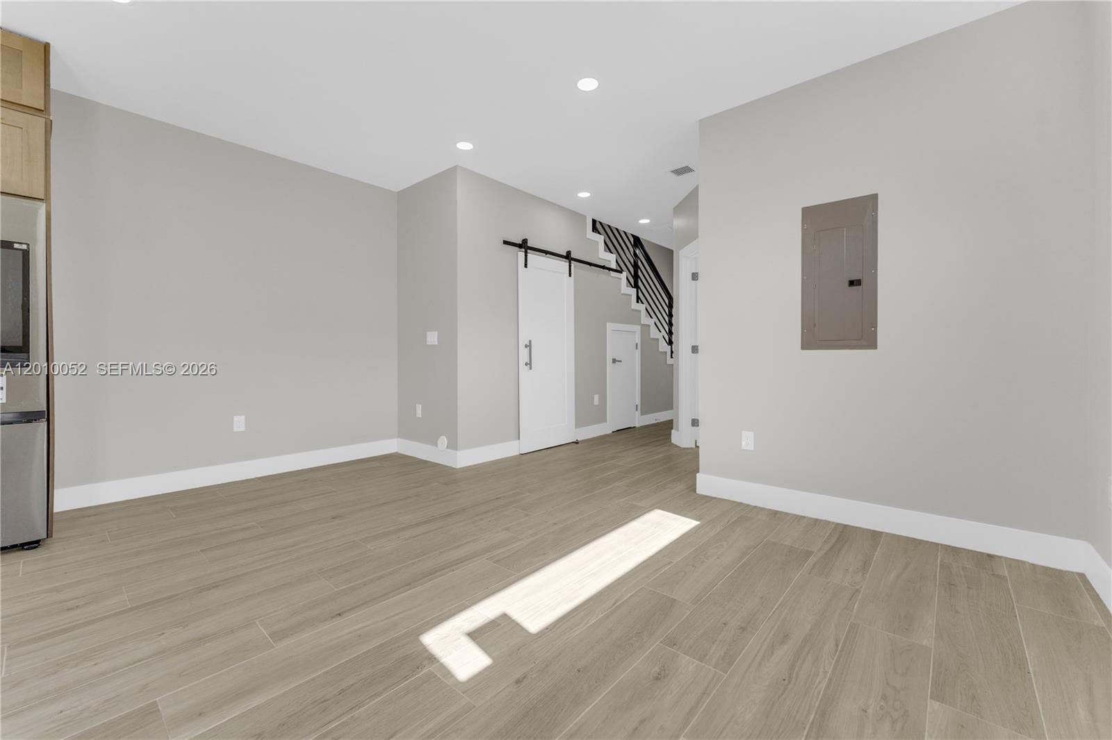 See details / 3312 sq. ft. $ 2026-04-29 0 Photo