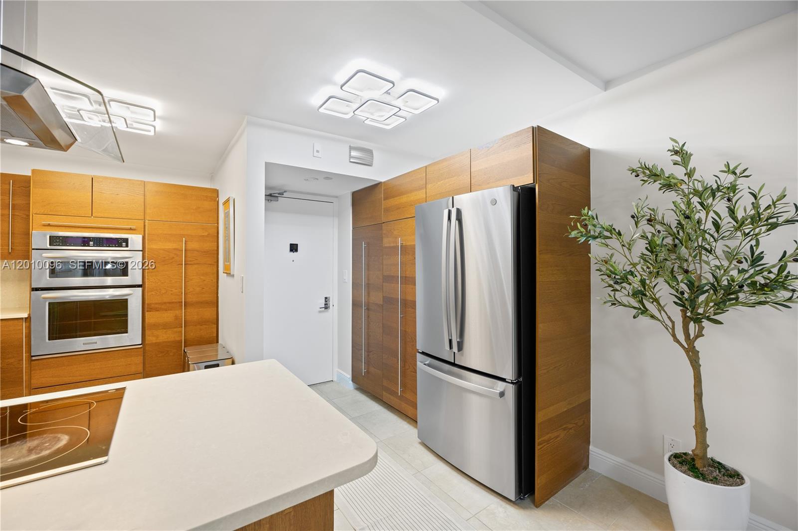 Photo of 20379 Country Club Dr  #1239, Aventura, Florida, 33180 - 