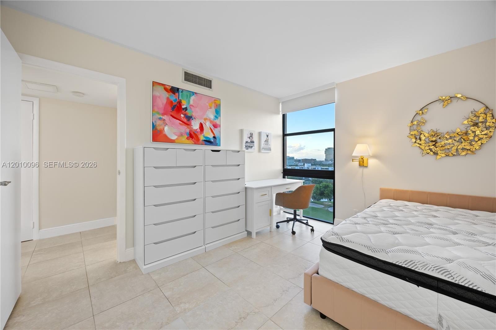 Photo of 20379 Country Club Dr  #1239, Aventura, Florida, 33180 - 