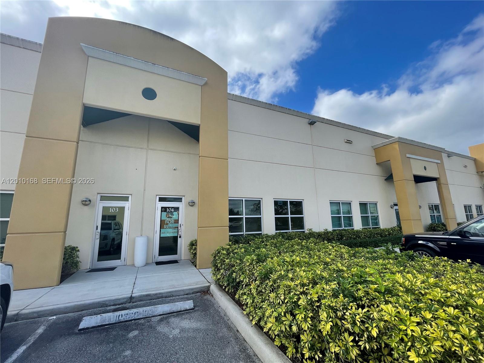 102  /   sq. ft. $ 2026-04-29 0 Photo