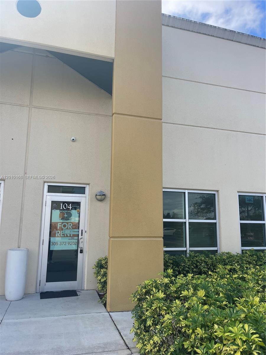 102  /   sq. ft. $ 2026-04-29 0 Photo