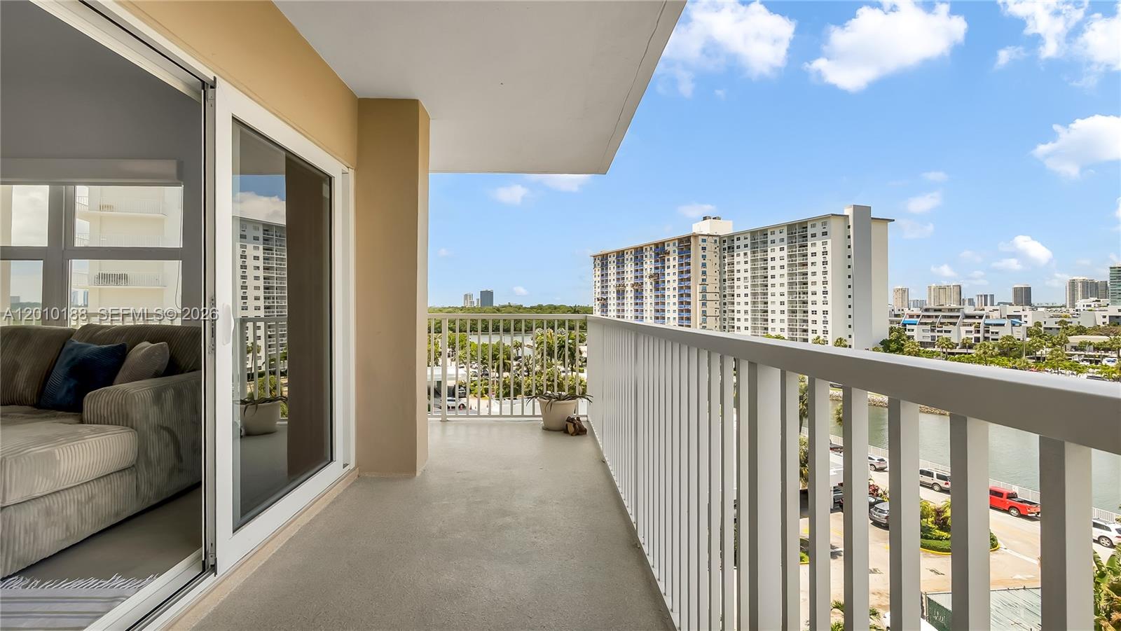 605 2 / 2 1350 sq. ft. $ 2026-04-29 0 Photo