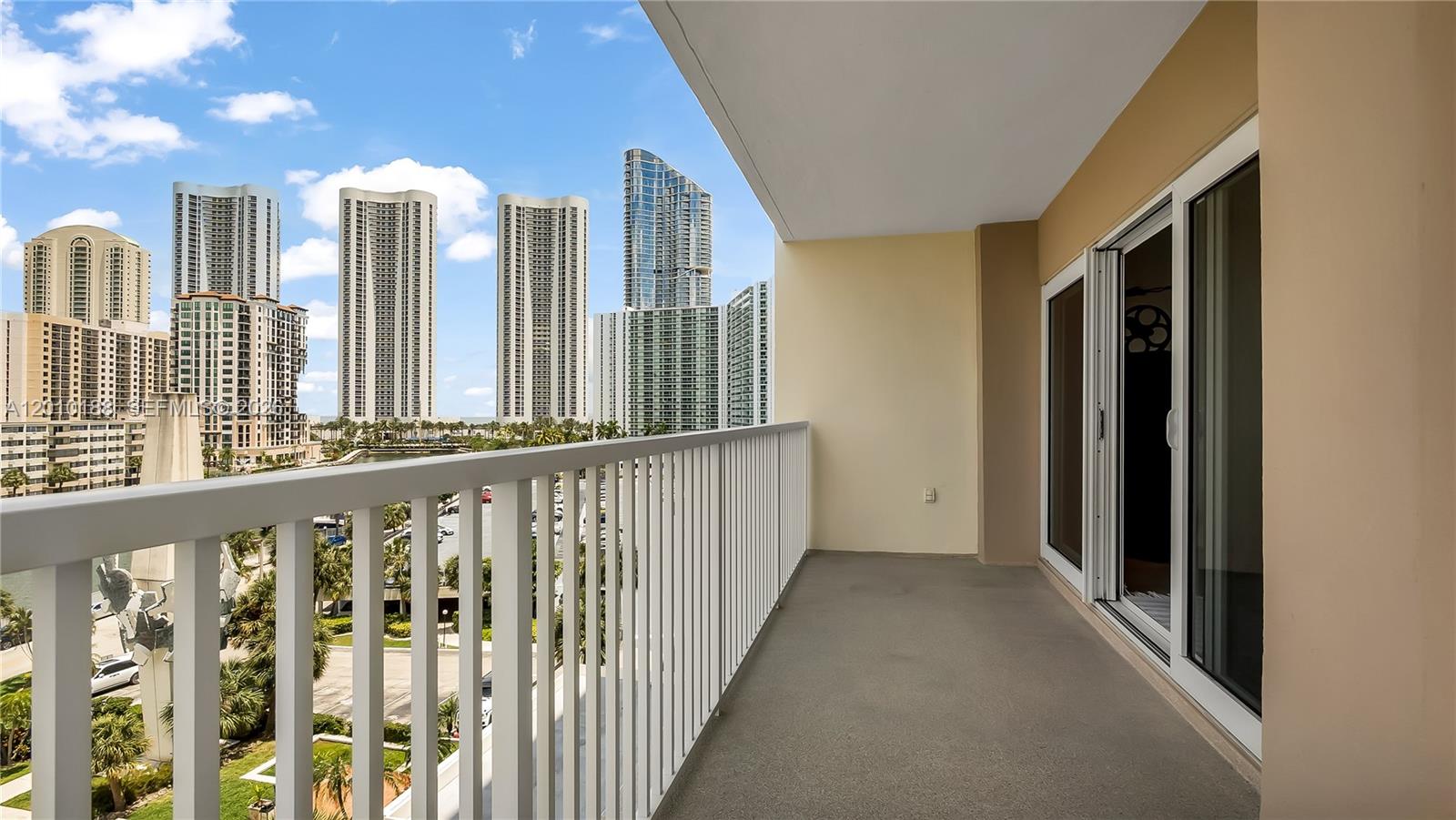 605 2 / 2 1350 sq. ft. $ 2026-04-29 0 Photo