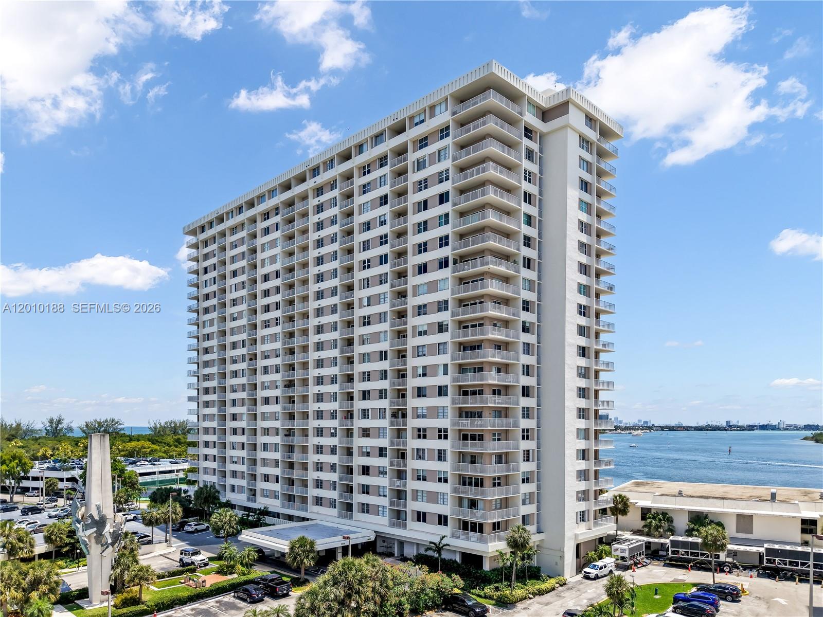 605 2 / 2 1350 sq. ft. $ 2026-04-29 0 Photo