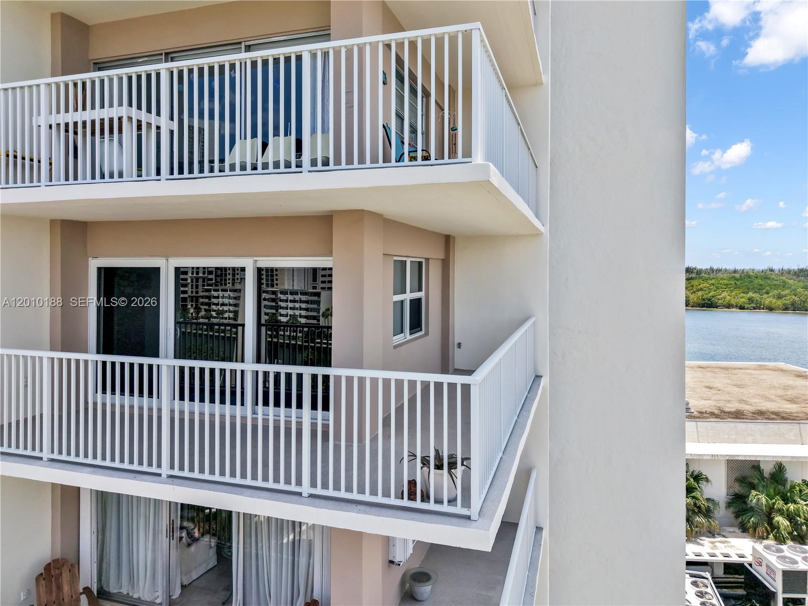 605 2 / 2 1350 sq. ft. $ 2026-04-29 0 Photo