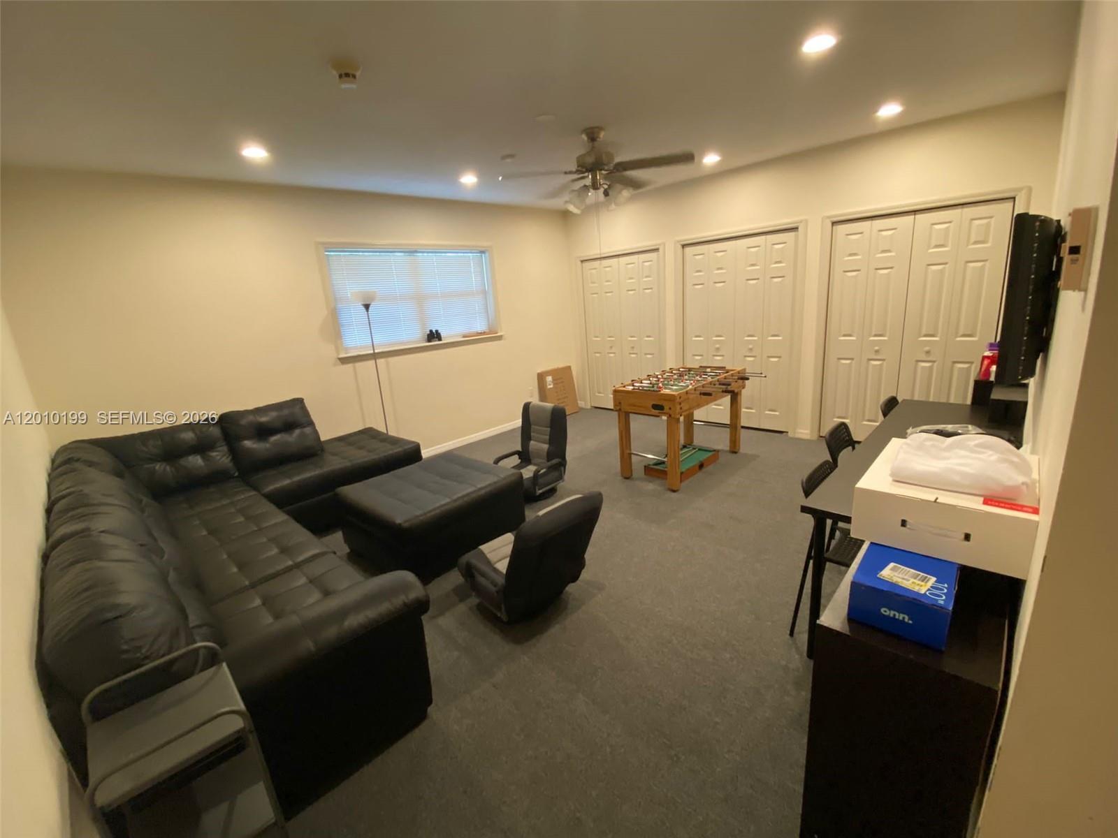 29490 5 / 3 3298 sq. ft. $ 2026-04-29 0 Photo