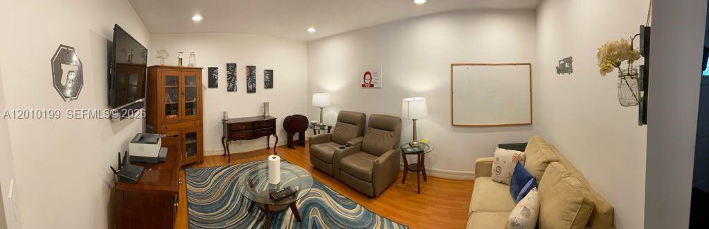 29490 5 / 3 3298 sq. ft. $ 2026-04-29 0 Photo