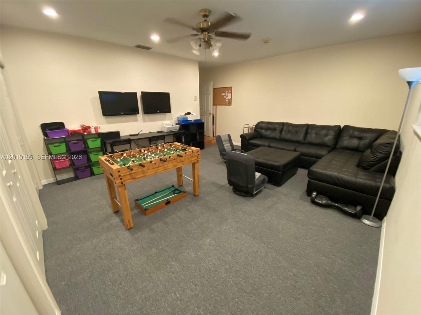 29490 5 / 3 3298 sq. ft. $ 2026-04-29 0 Photo