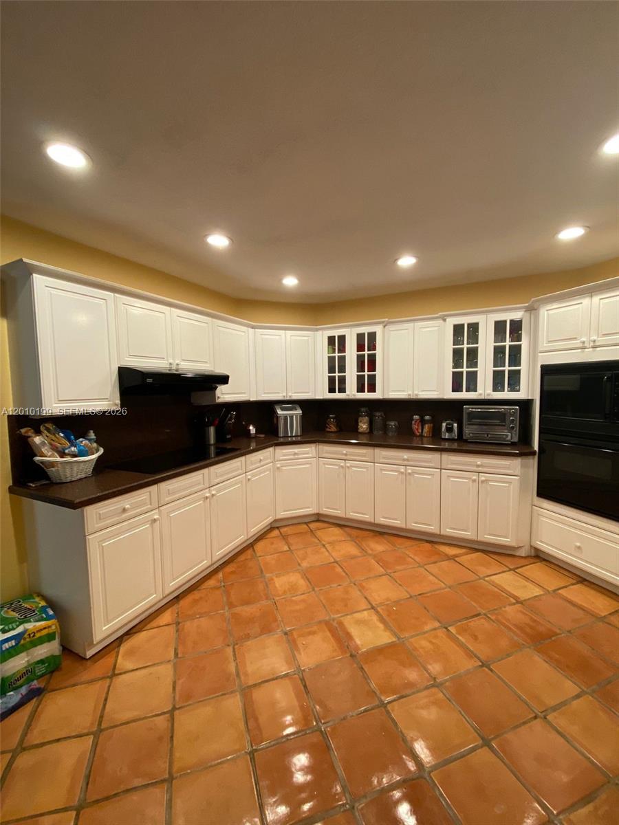 29490 5 / 3 3298 sq. ft. $ 2026-04-29 0 Photo