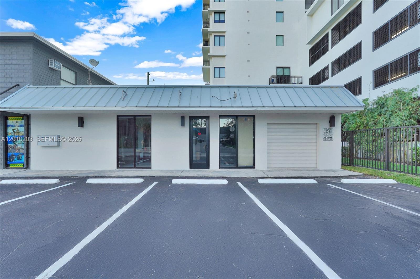 101  /   sq. ft. $ 2026-04-29 0 Photo