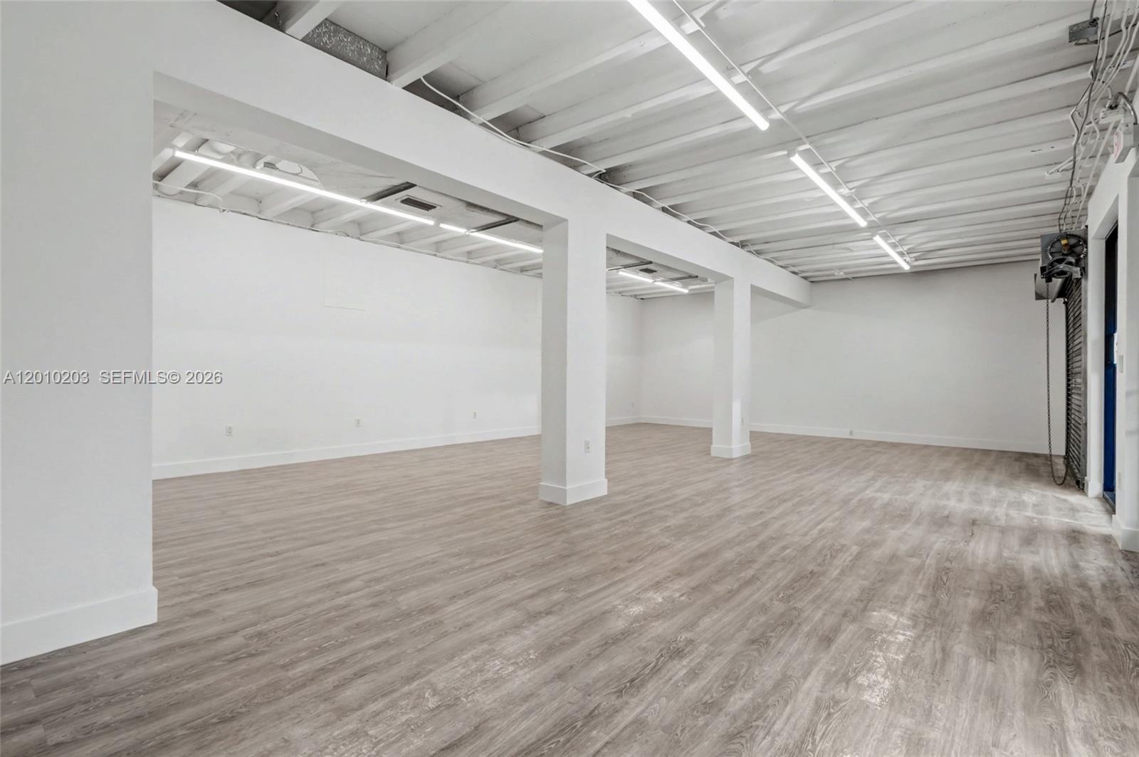101  /   sq. ft. $ 2026-04-29 0 Photo