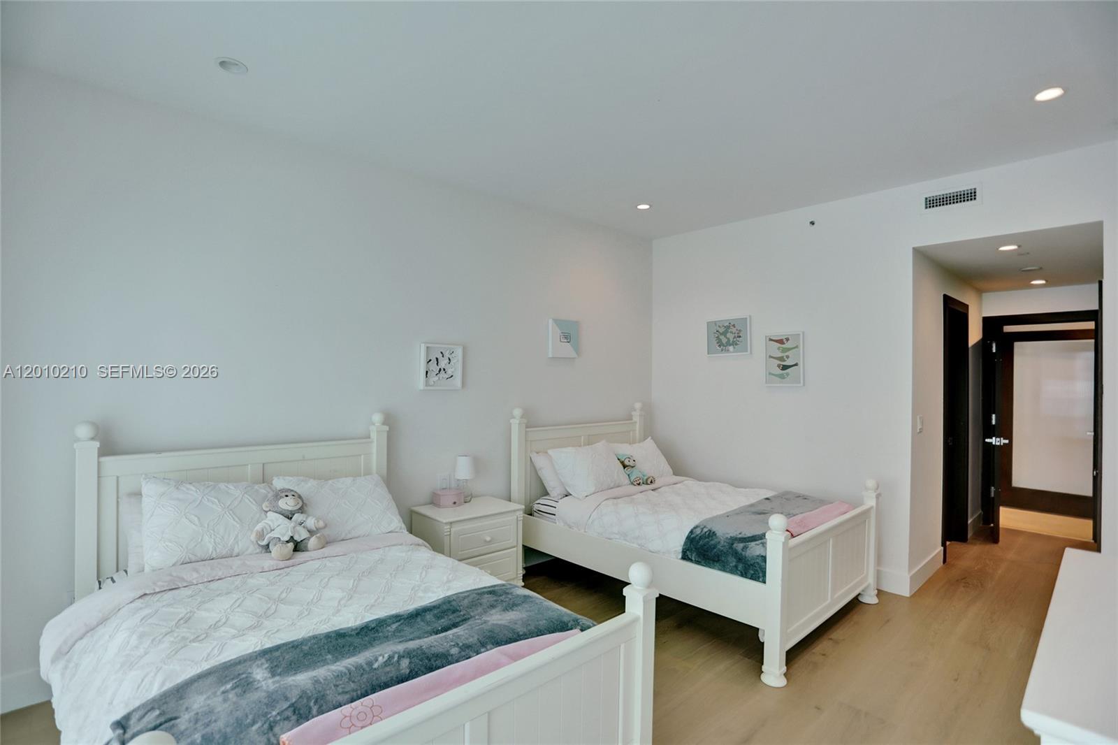 Photo of 10101 Collins Ave #4E, Bal Harbour, Florida, 33154 -