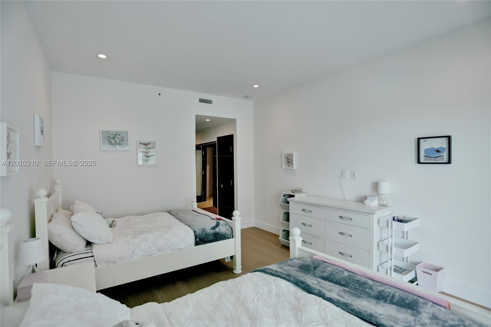 Photo of 10101 Collins Ave #4E, Bal Harbour, Florida, 33154 -
