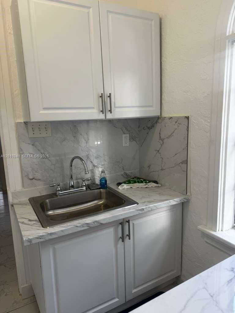 See details / 2525 sq. ft. $ 2026-05-29 0 Photo