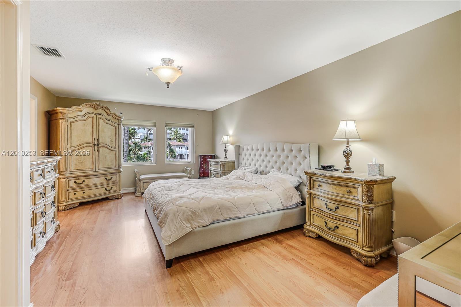 Photo of 20990 30th Pl  (20990), Aventura, Florida, 33180 - 