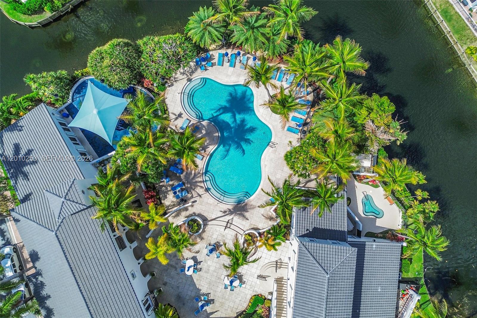 Photo of 20990 30th Pl  (20990), Aventura, Florida, 33180 - Clubhouse Pool