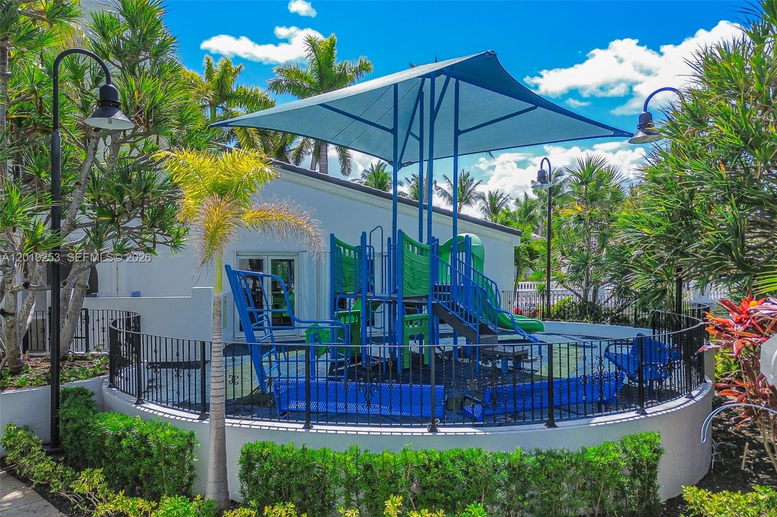 Photo of 20990 30th Pl  (20990), Aventura, Florida, 33180 - Kids Playground