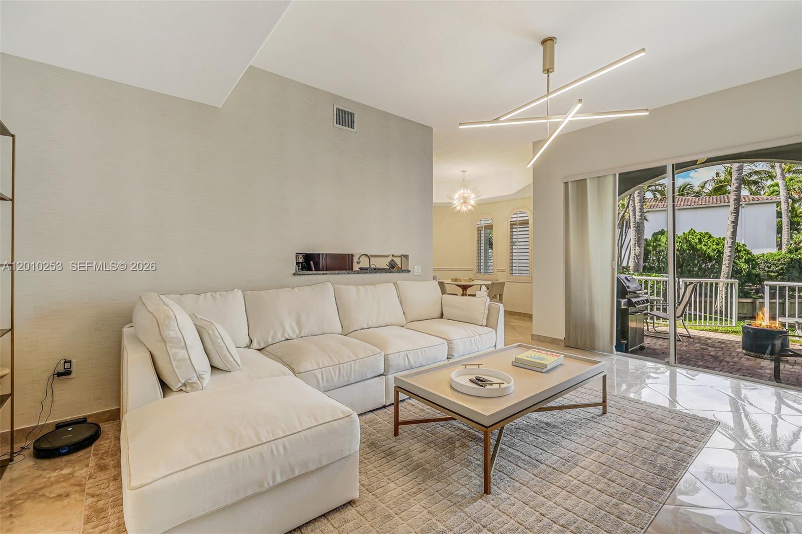 Photo of 20990 30th Pl  (20990), Aventura, Florida, 33180 - 