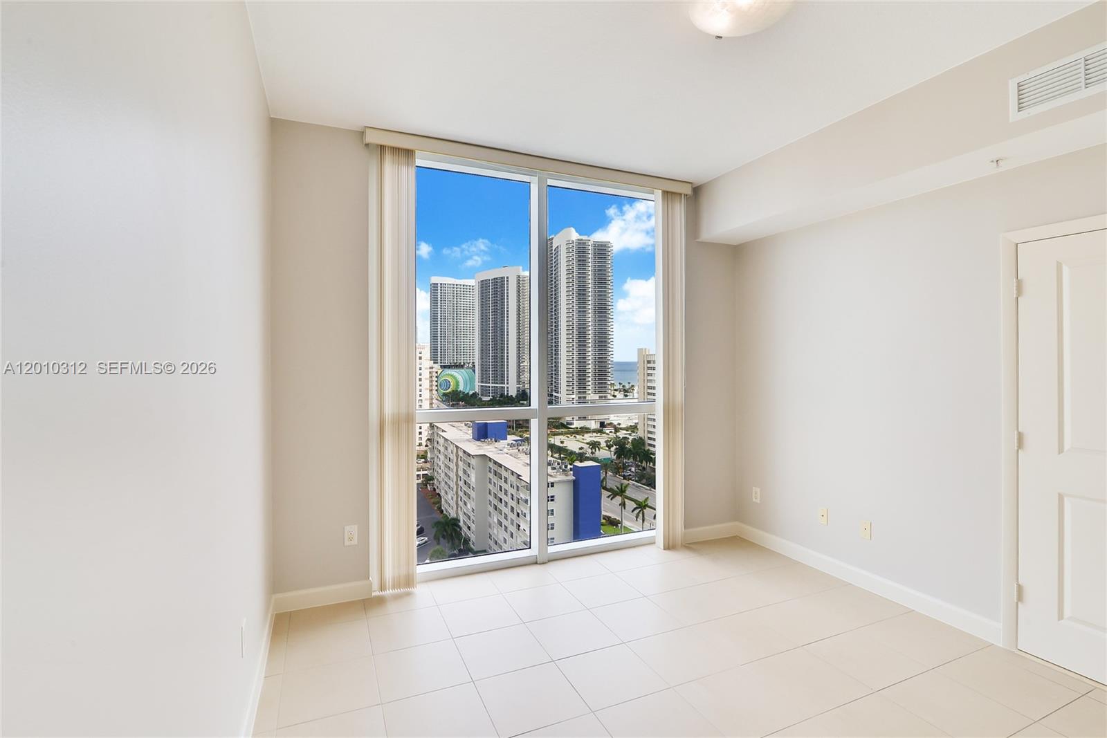 Photo of 1945 Ocean Dr #1609, Hallandale Beach, Florida, 33009 -