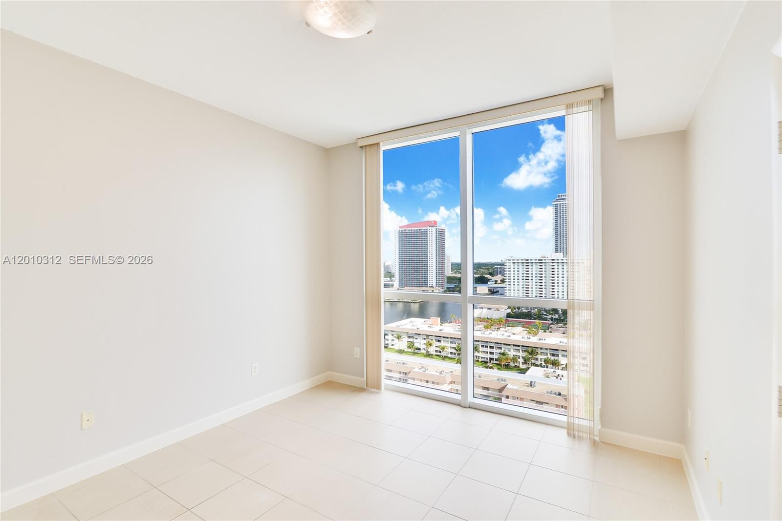 Photo of 1945 Ocean Dr #1609, Hallandale Beach, Florida, 33009 -