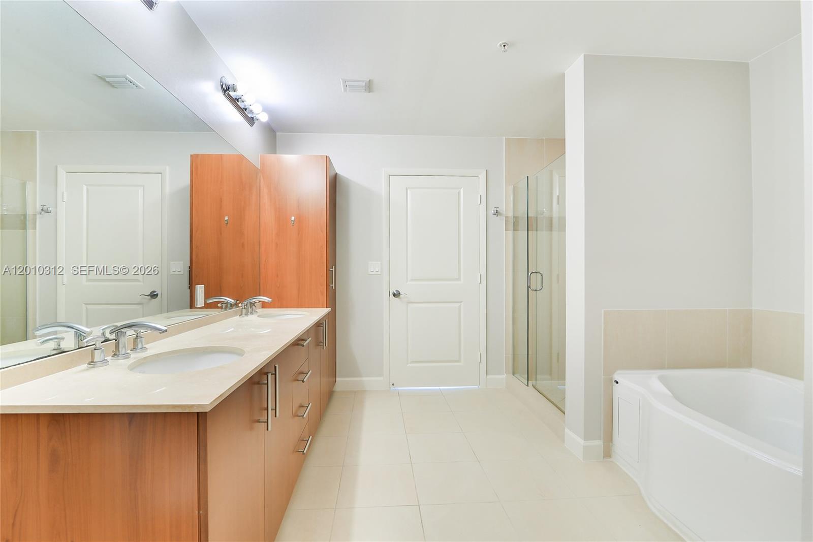 Photo of 1945 Ocean Dr #1609, Hallandale Beach, Florida, 33009 -
