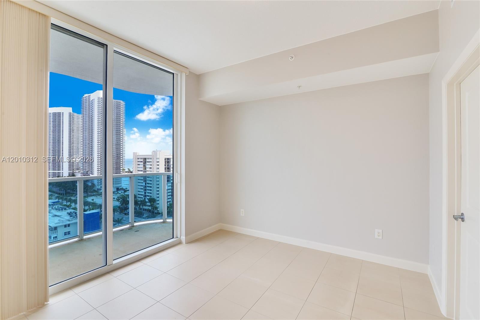 Photo of 1945 Ocean Dr #1609, Hallandale Beach, Florida, 33009 -