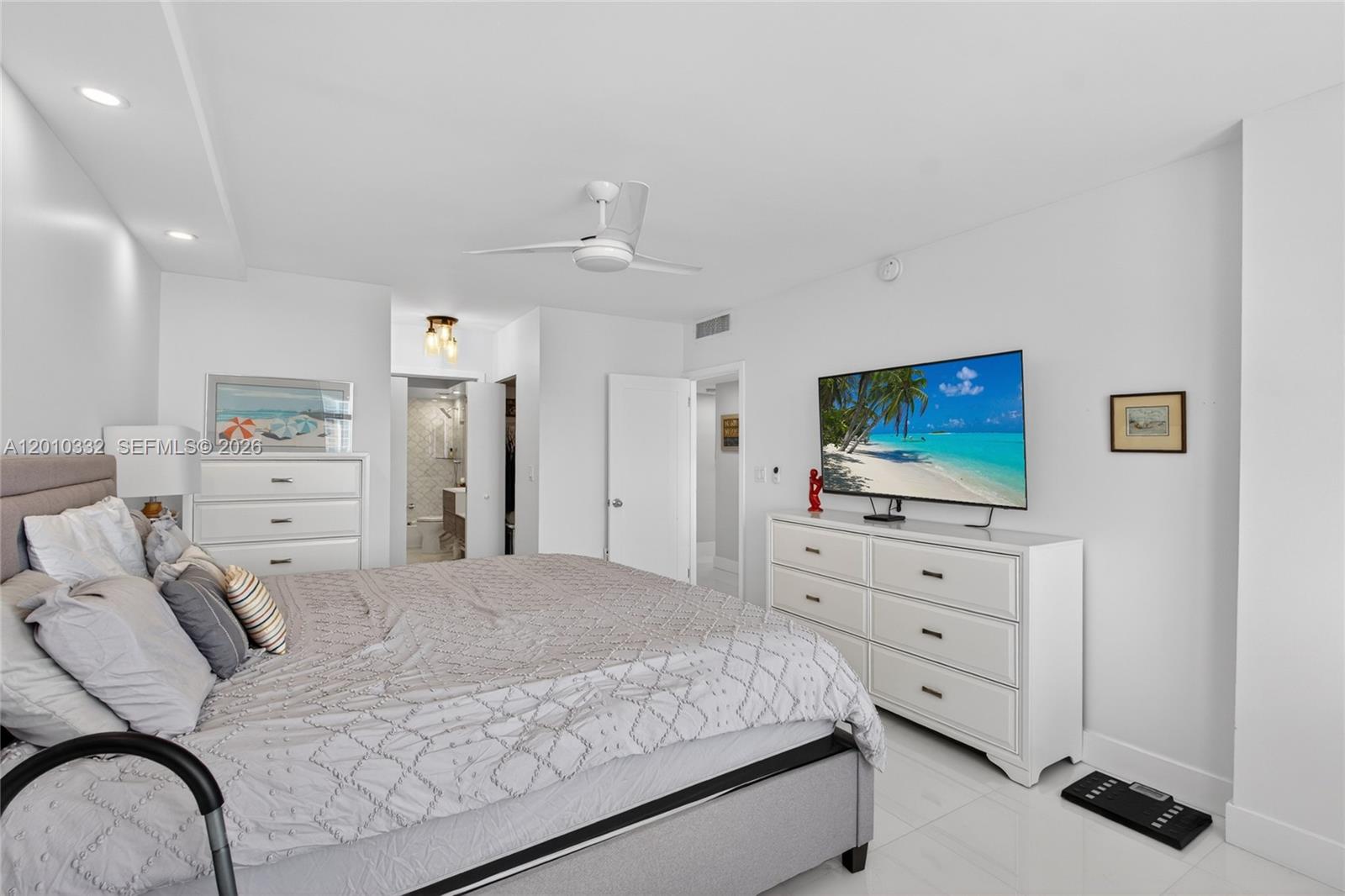 22H 2 / 2 1240 sq. ft. $ 2026-04-30 0 Photo