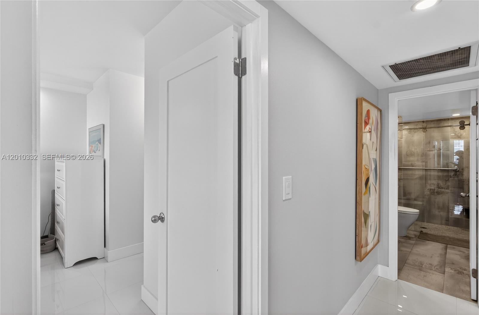 22H 2 / 2 1240 sq. ft. $ 2026-04-30 0 Photo