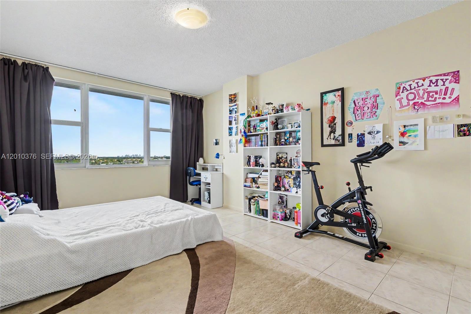 See details 1211 2 / 2 1372 sq. ft. $ 2026-05-01 0 Photo