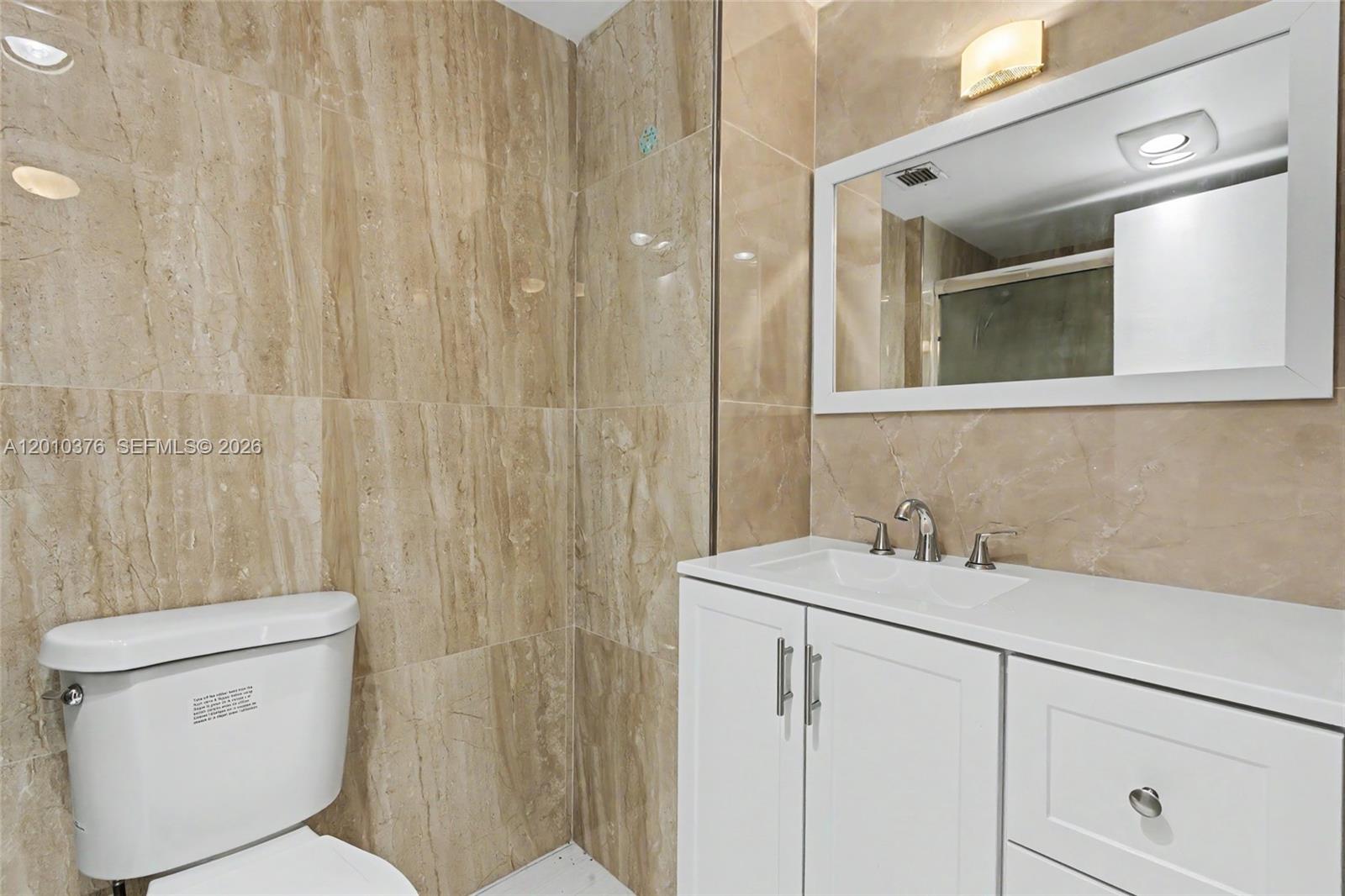 See details 1211 2 / 2 1372 sq. ft. $ 2026-05-01 0 Photo