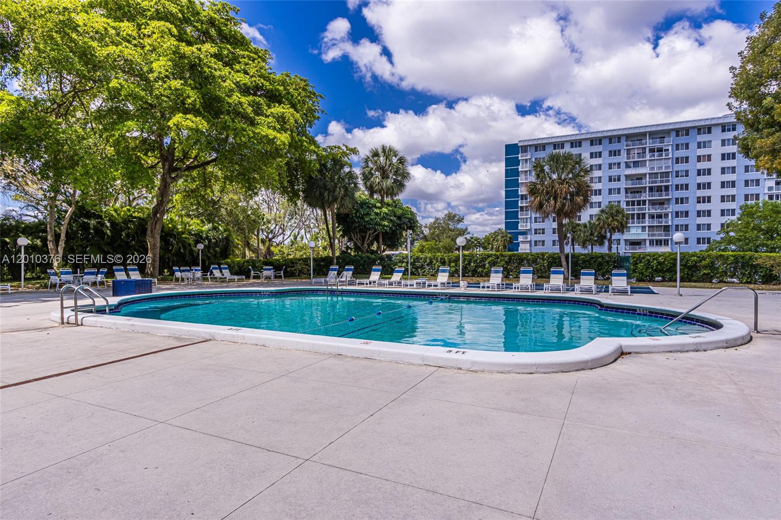 See details 1211 2 / 2 1372 sq. ft. $ 2026-05-01 0 Photo