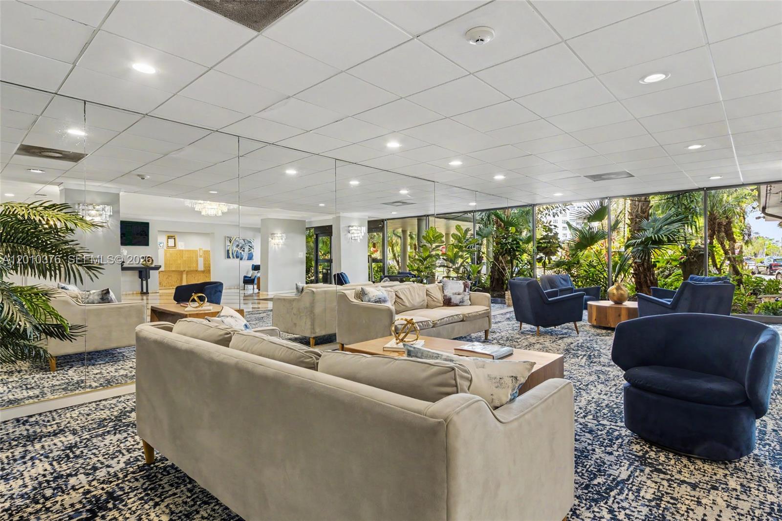 See details 1211 2 / 2 1372 sq. ft. $ 2026-05-01 0 Photo