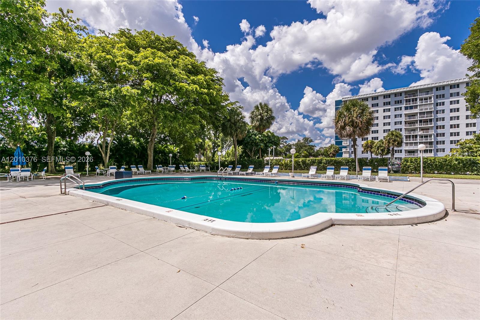 See details 1211 2 / 2 1372 sq. ft. $ 2026-05-01 0 Photo