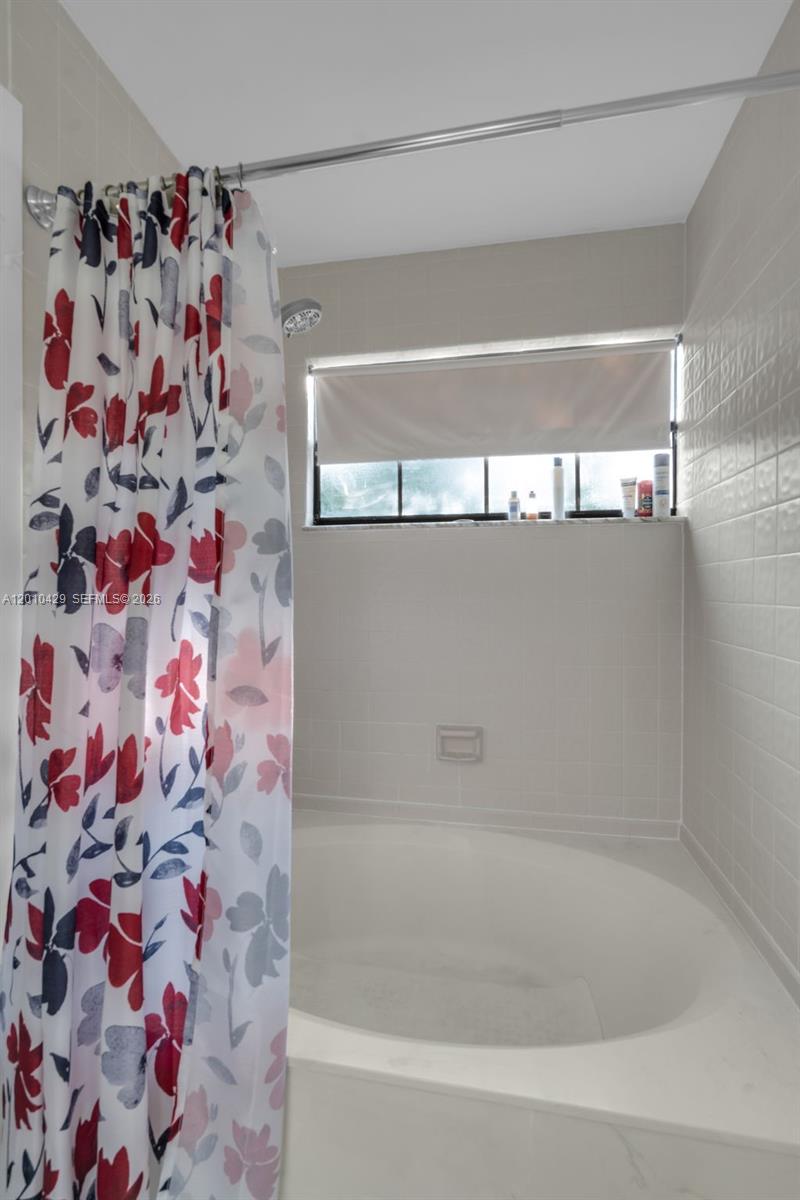 Photo of 20904 Leeward Ct (20904), Aventura, Florida, 33180 -
