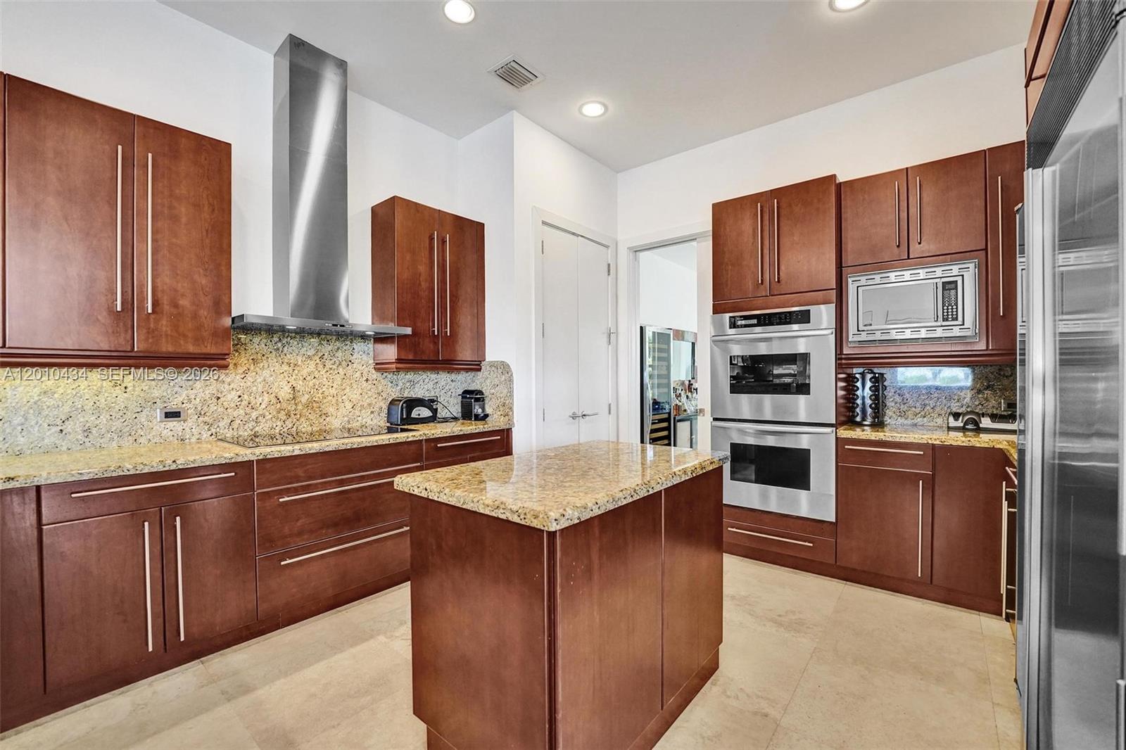 Photo of 1575 Windjammer Way  (1575), Hollywood, Florida, 33019 - 