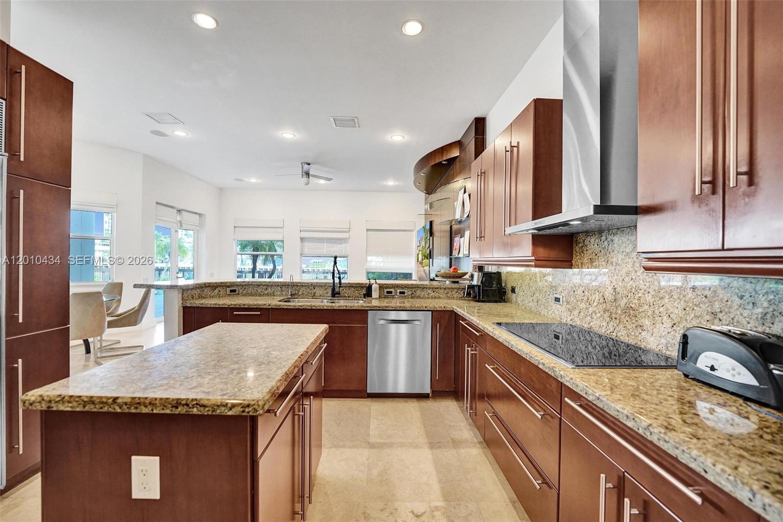 Photo of 1575 Windjammer Way  (1575), Hollywood, Florida, 33019 - 