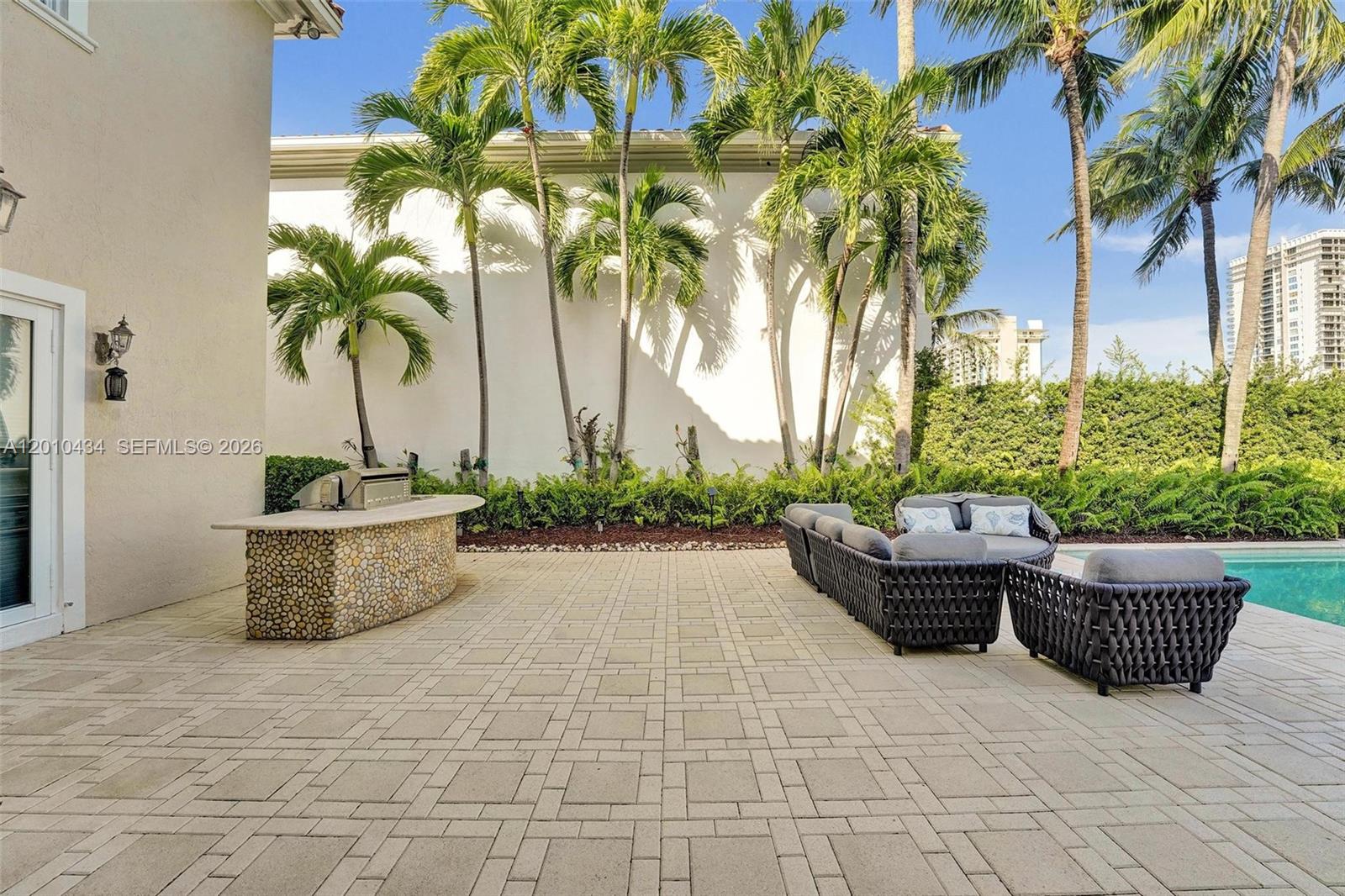Photo of 1575 Windjammer Way  (1575), Hollywood, Florida, 33019 - 