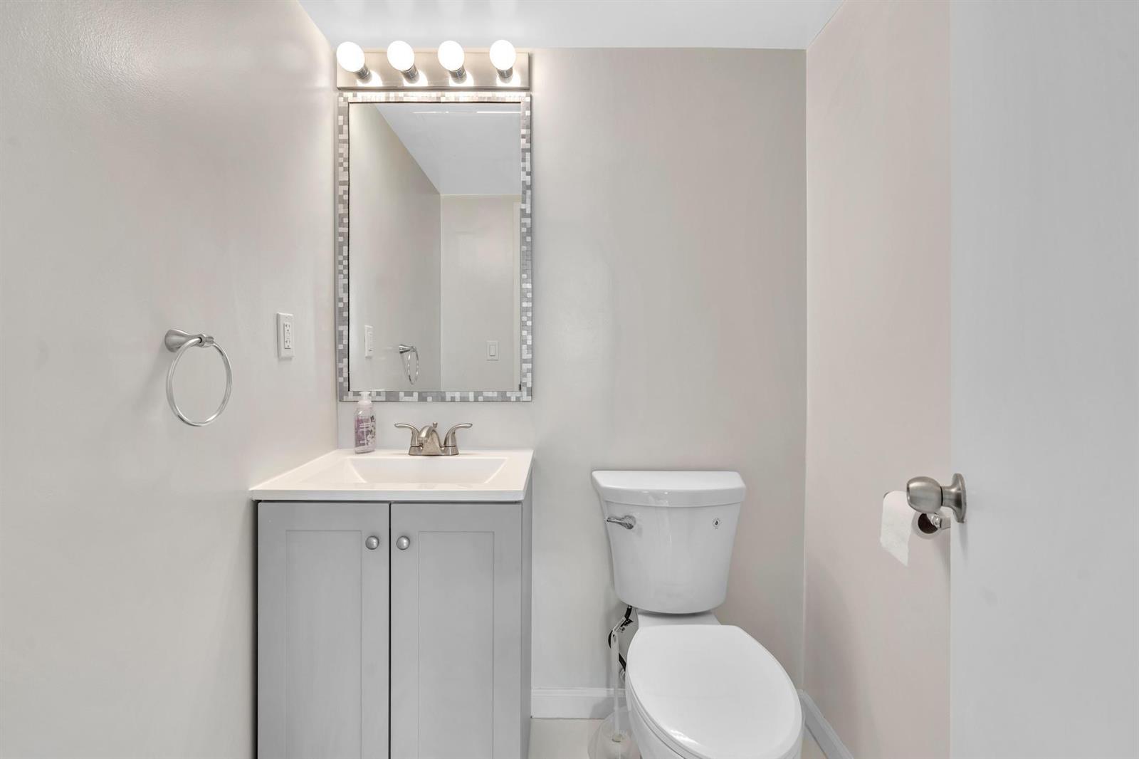 Photo of 3000 Ocean  #714, Hollywood, Florida, 33019 - Photo 31