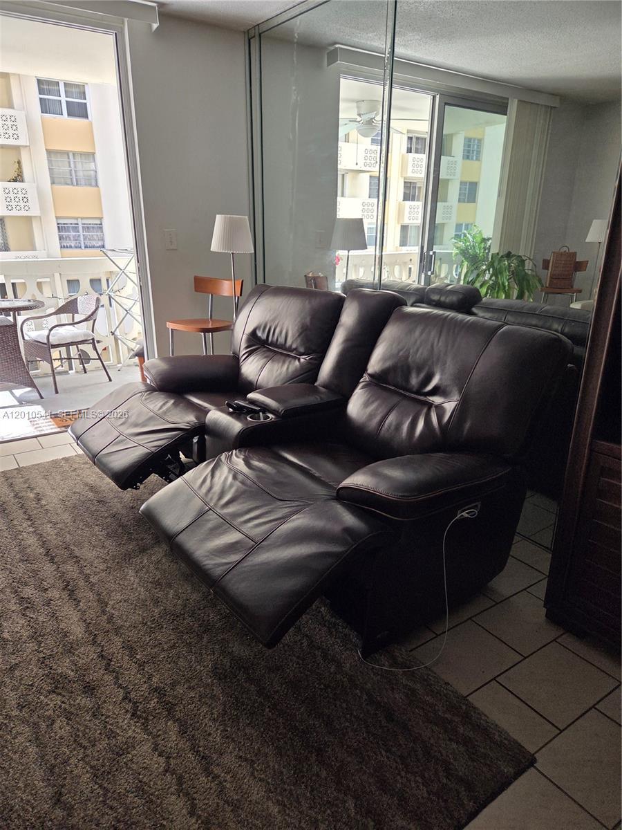 Photo of 1817 Ocean Dr  #325, Hallandale Beach, Florida, 33009 - 