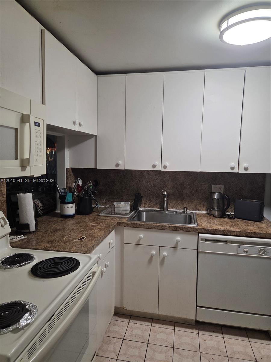 Photo of 1817 Ocean Dr  #325, Hallandale Beach, Florida, 33009 - 