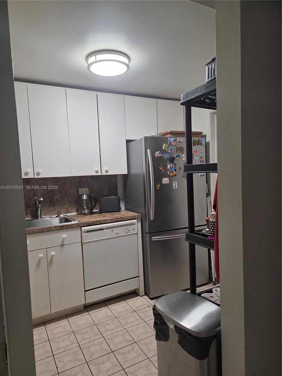 Photo of 1817 Ocean Dr  #325, Hallandale Beach, Florida, 33009 - 