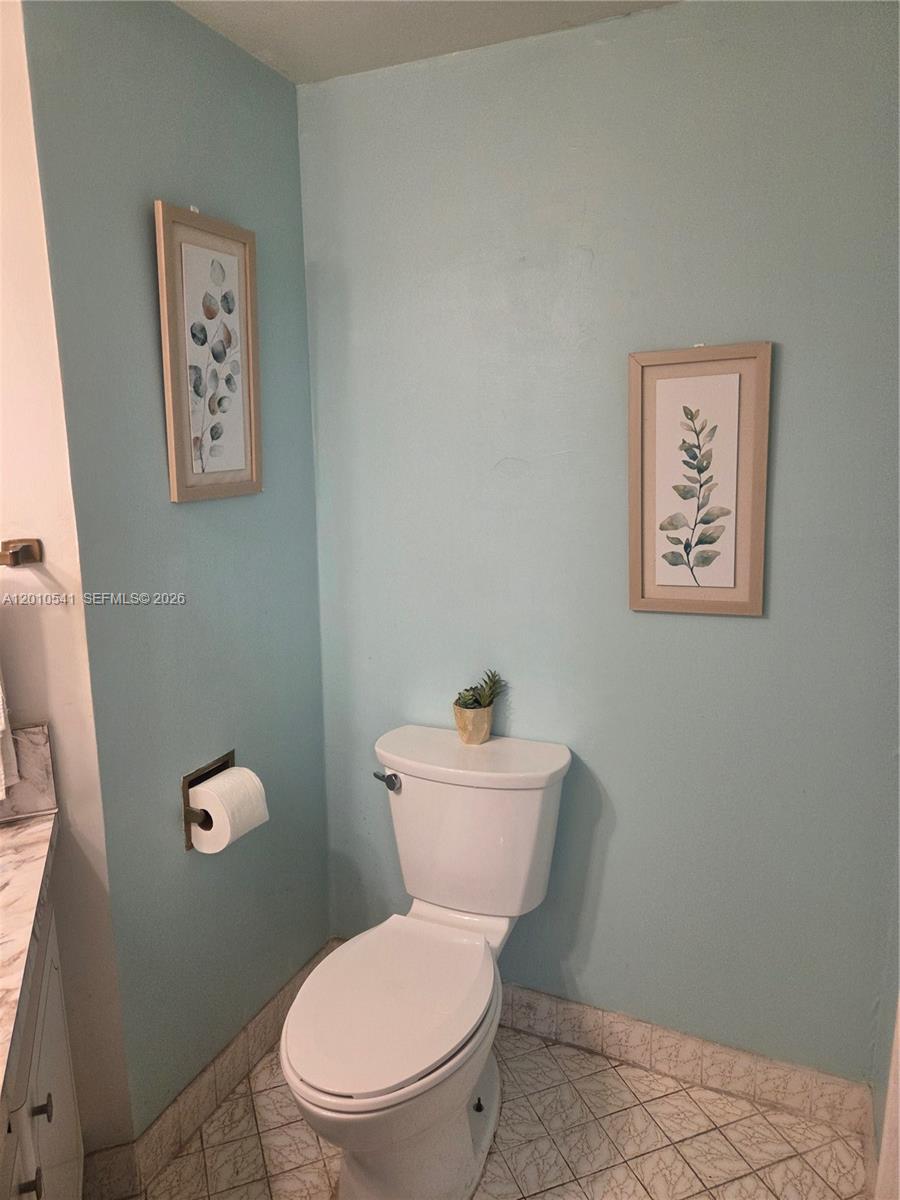 Photo of 1817 Ocean Dr  #325, Hallandale Beach, Florida, 33009 - 