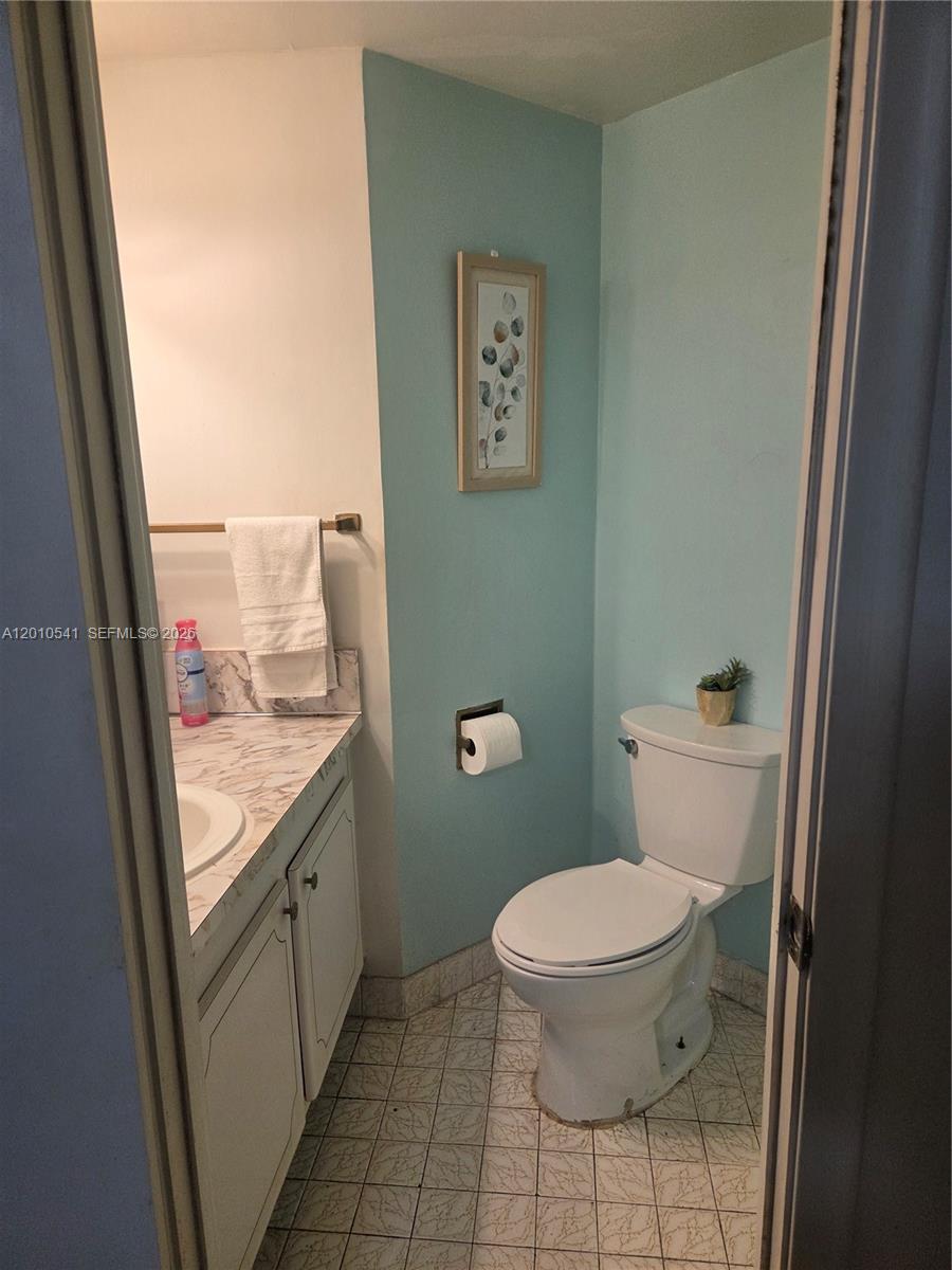 Photo of 1817 Ocean Dr  #325, Hallandale Beach, Florida, 33009 - 