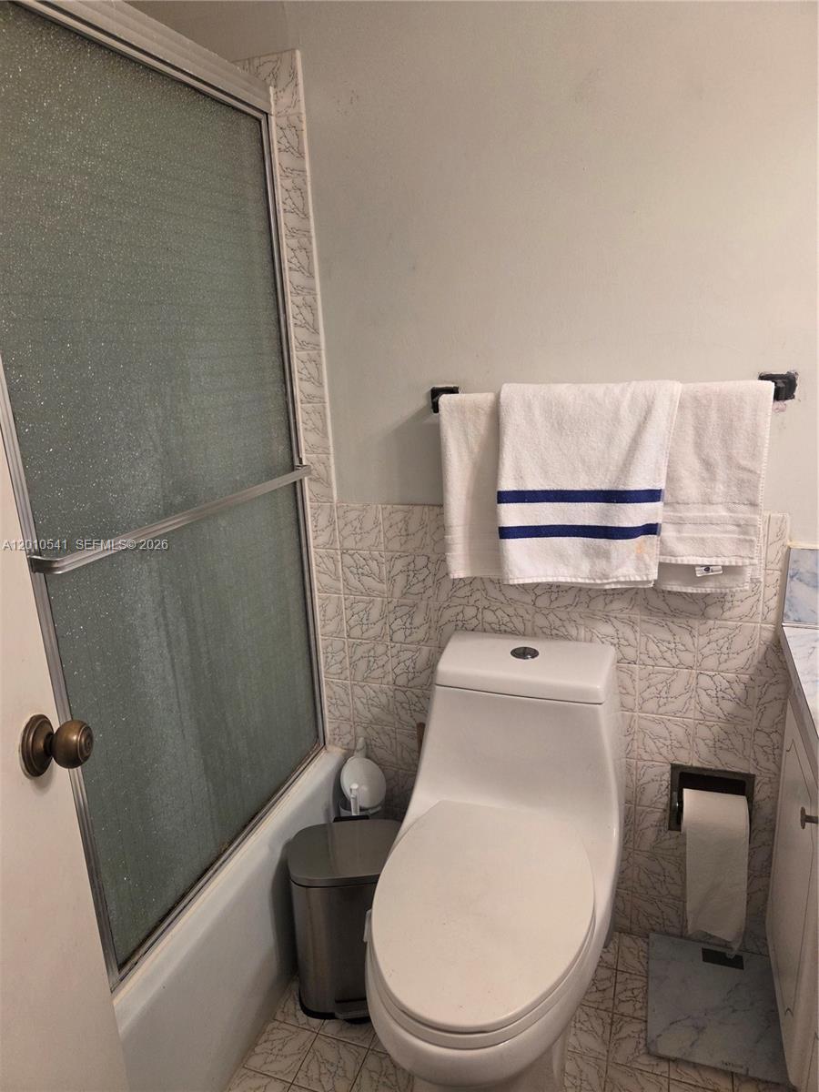 Photo of 1817 Ocean Dr  #325, Hallandale Beach, Florida, 33009 - 