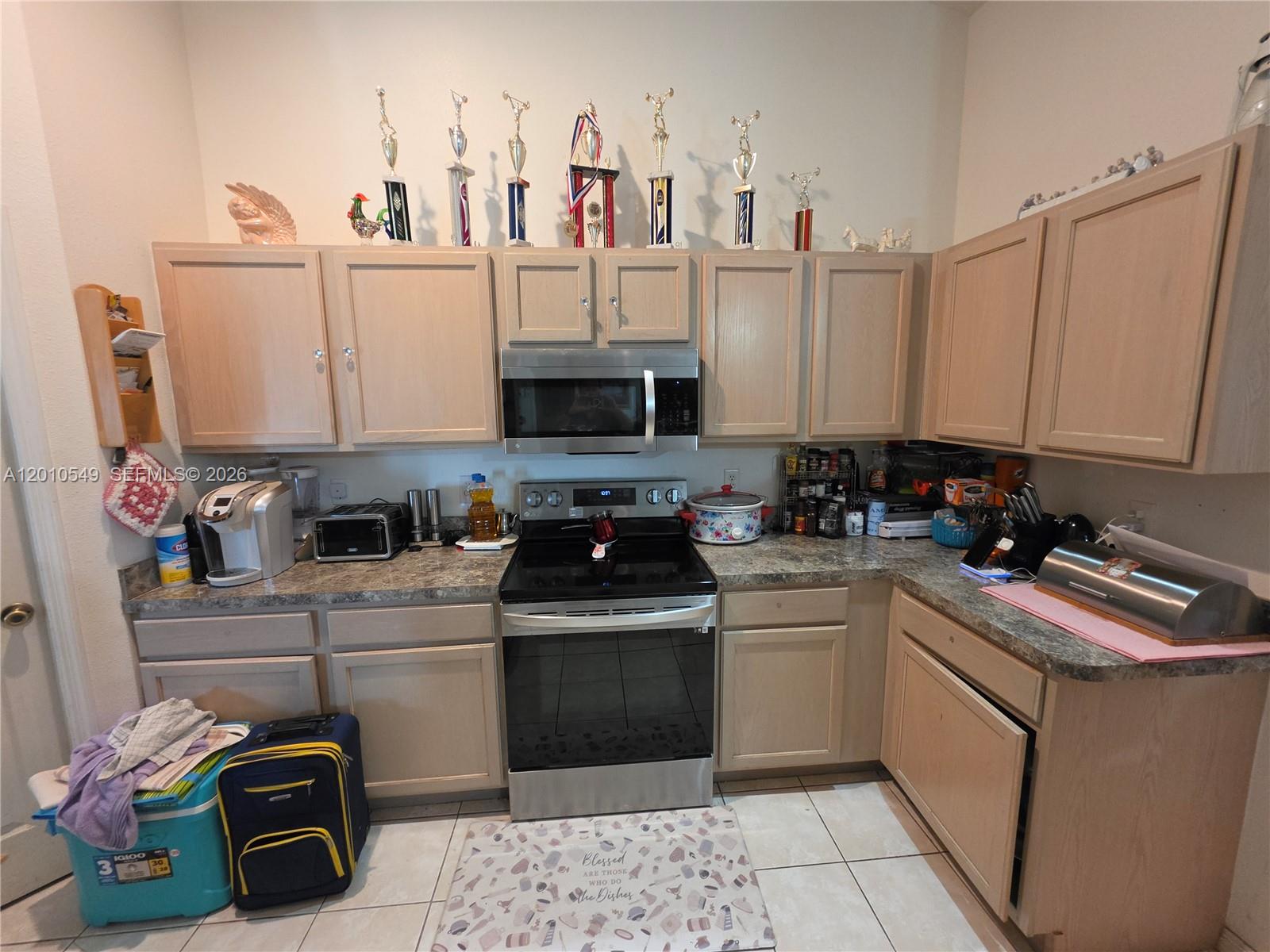 2637 4 / 2 2236 sq. ft. $ 2026-04-30 0 Photo