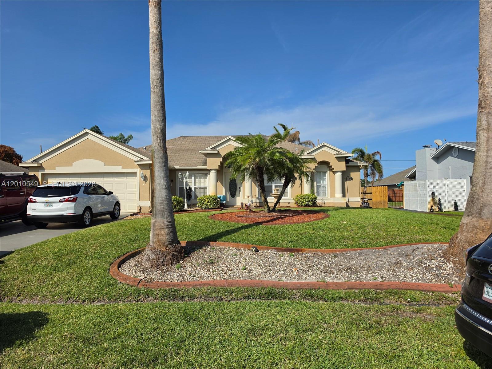 2637 4 / 2 2236 sq. ft. $ 2026-04-30 0 Photo