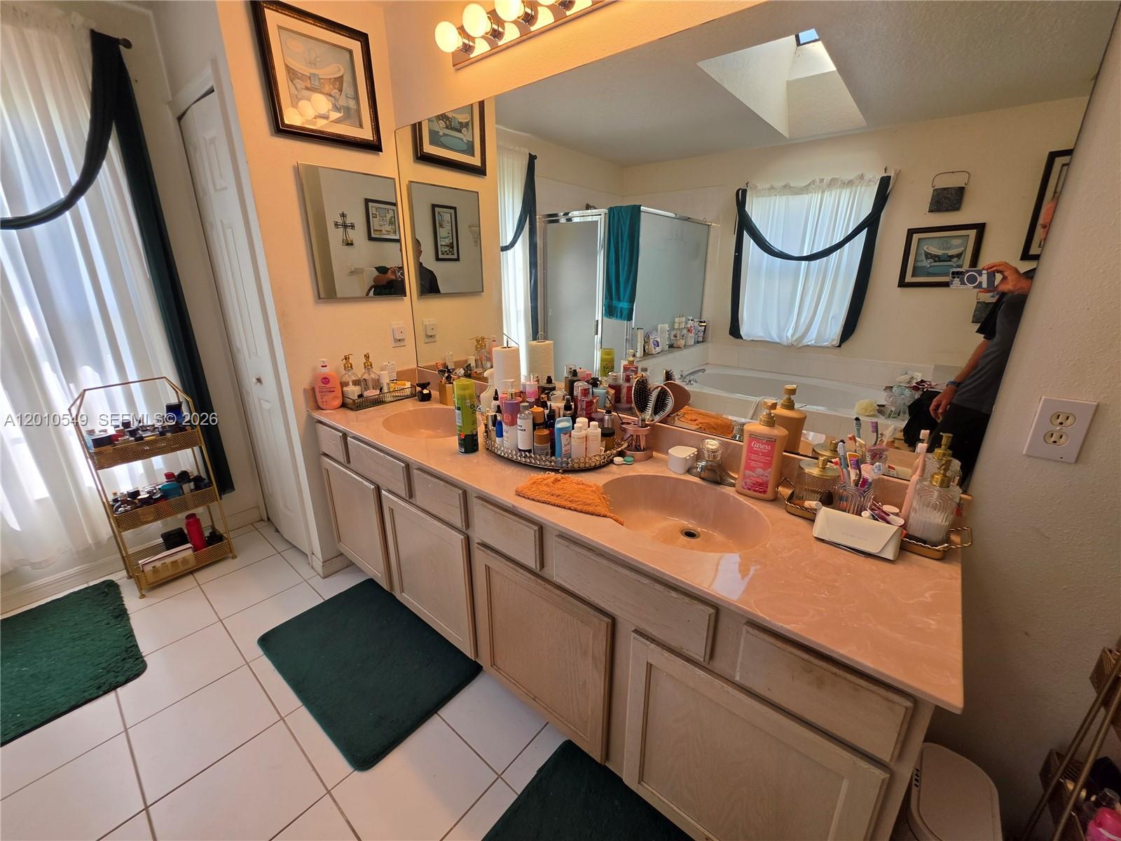 2637 4 / 2 2236 sq. ft. $ 2026-04-30 0 Photo
