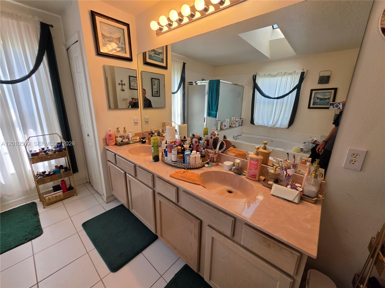 2637 4 / 2 2236 sq. ft. $ 2026-04-30 0 Photo
