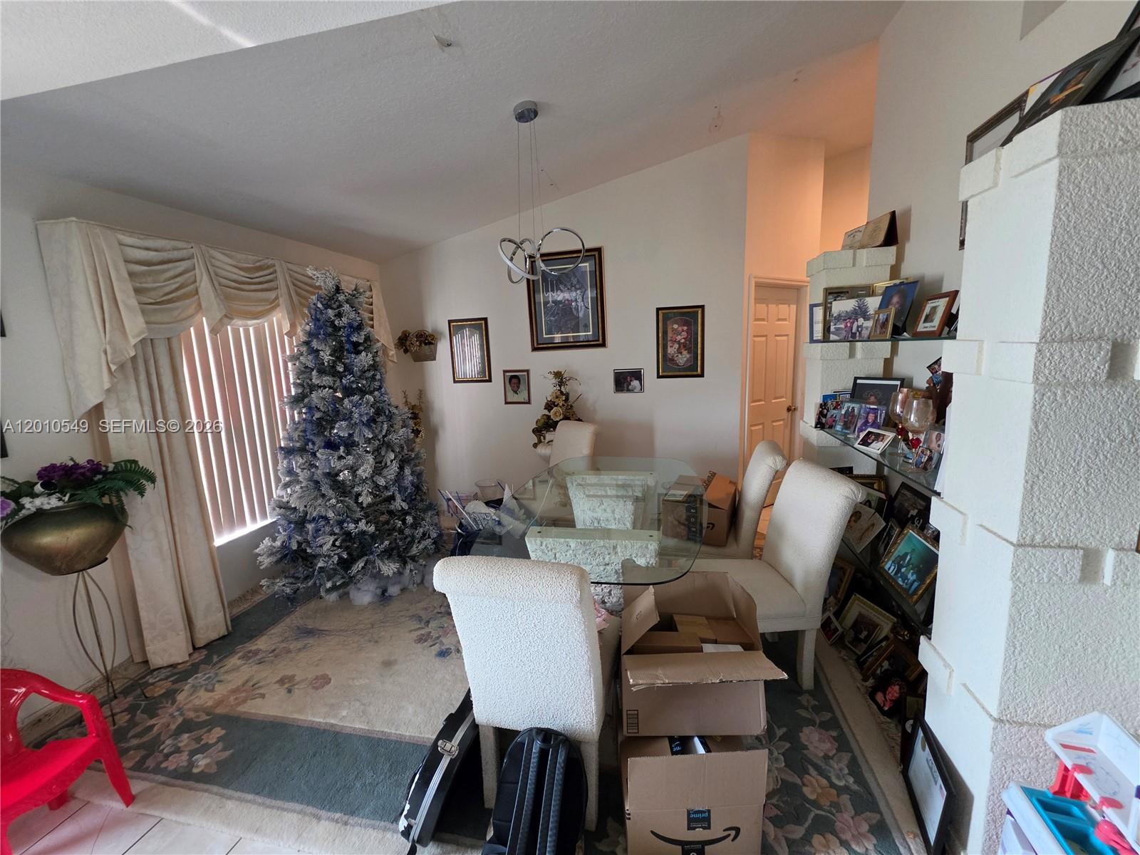 2637 4 / 2 2236 sq. ft. $ 2026-04-30 0 Photo