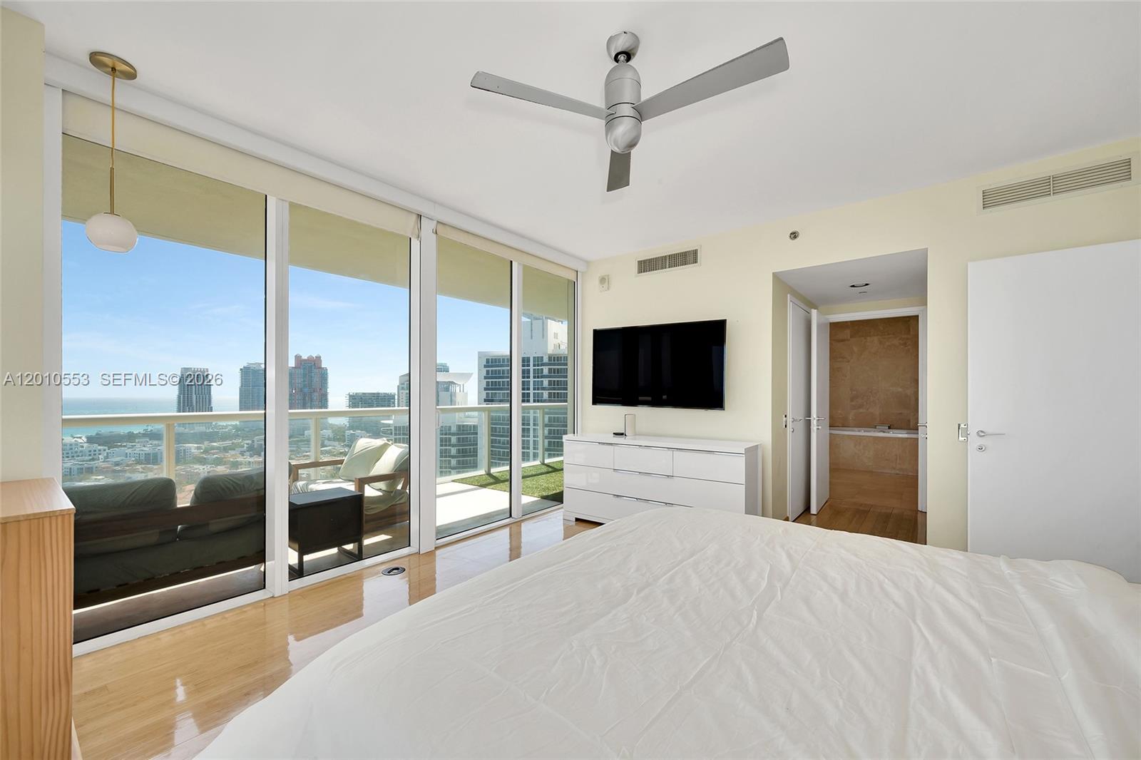 Photo of 450 Alton Rd #2810, Miami Beach, Florida, 33139 -